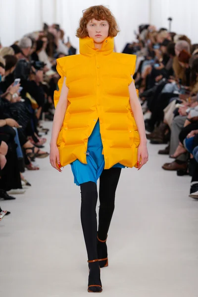 Look 37